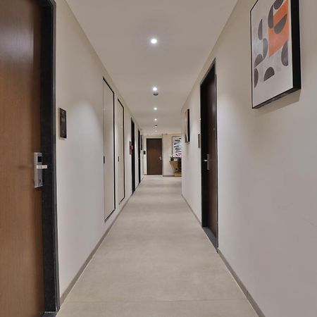 Hotel Elements Surat Exterior foto