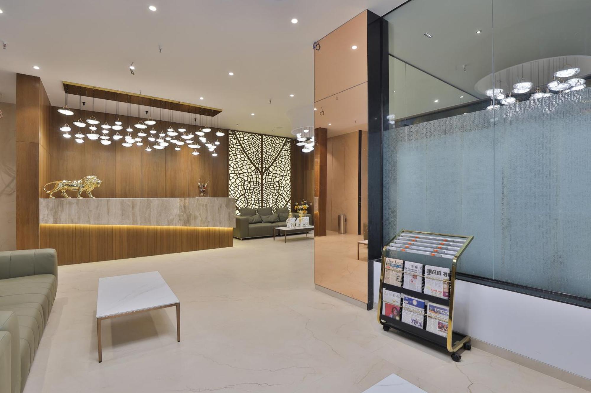 Hotel Elements Surat Exterior foto